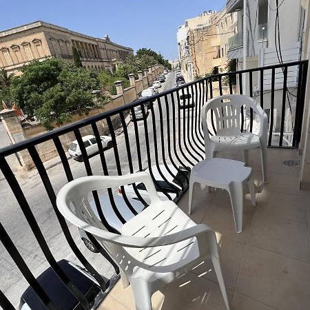 St Julians Smart 2 Bedroom Apartment Saint Julian's Dış mekan fotoğraf