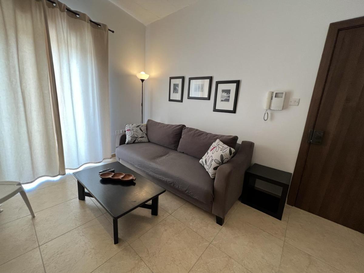 St Julians Smart 2 Bedroom Apartment Saint Julian's Dış mekan fotoğraf